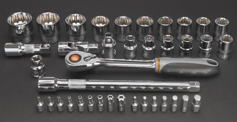 Komplet kluczy nasadowych 1/2" NEO-TOOLS 38szt.