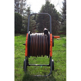 Zestaw ogrodniczy w&oacute;zek+wąż CARAT 1/2" 30m